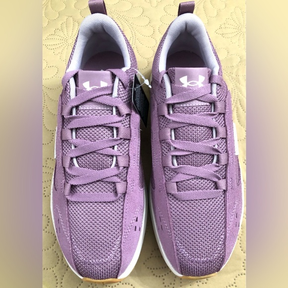NEW..WOMEN SIZE 9  UNDER ARMOUR STREET MIRAGE SHOES WITH BOX - Picture 1 of 16